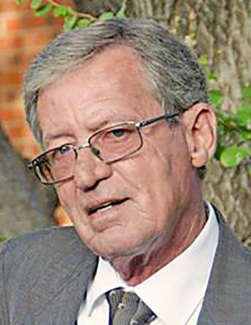 Roy Rosser, d. 2022