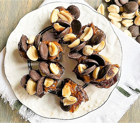 Candy Bar Bites a fun snack to make—and much