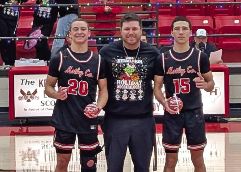 ALL-TOURNAMENT TEAM Culley Lawrence and Paul Johannes were named to the All-Tournament team following the Matadors’ 5-0 tournament streak in Hermleigh over the weekend and remain undefeated for the season. | COURTESY PHOTO
