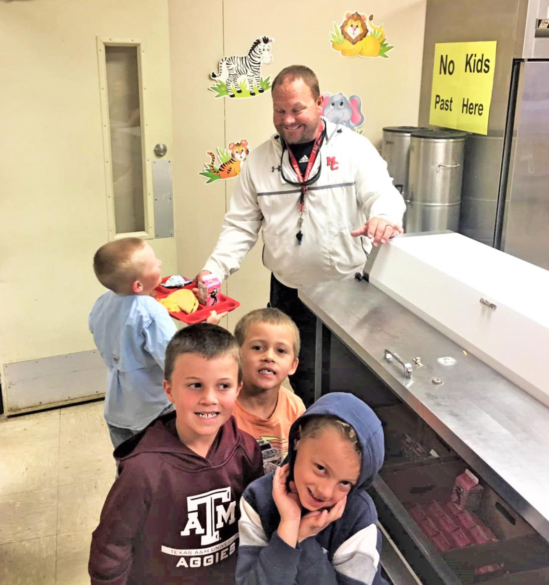 SCHOOL LUNCH HEROES