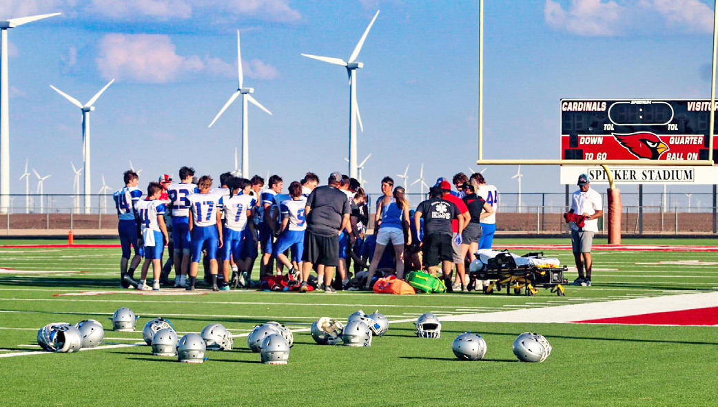 PRAYERSFORHEALING Hermleigh andValley athletes joined in praying for injured player Blake Beard of Valley Friday, Aug. 12. | HERMLEIGH FACEBOOK