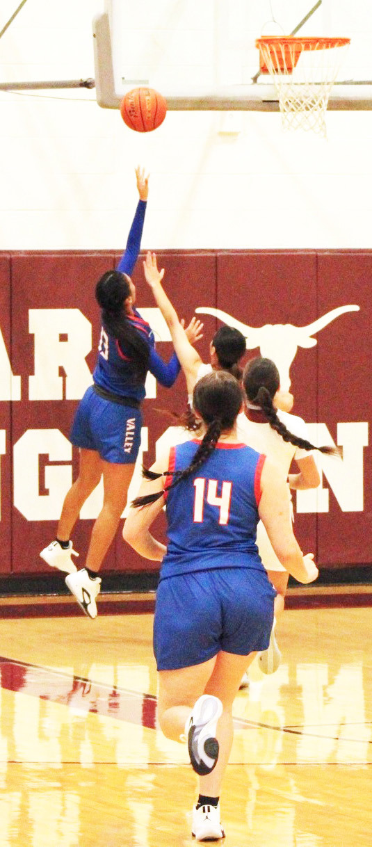 The Valley Junior High Patriots sealed a District championship for the third year in a row on a soaking wet, rainy Patriot field Thursday night, winning 31-6 against the Petersburg Buffaloes. | KODIE FAIRCHILD