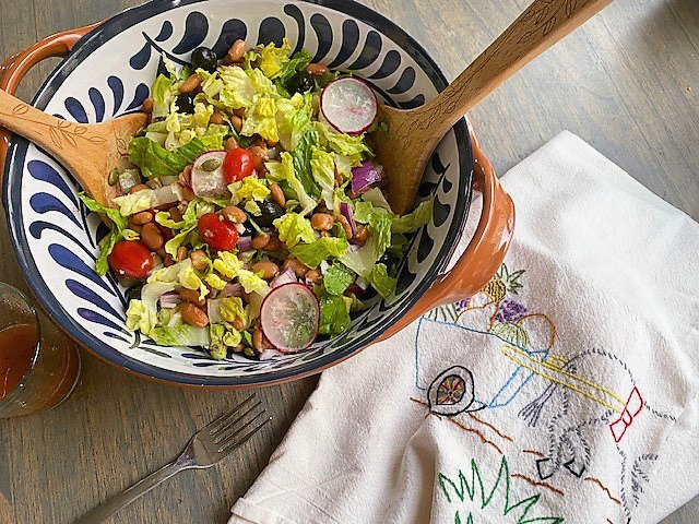 Pinto bean salad full of protein and flavor