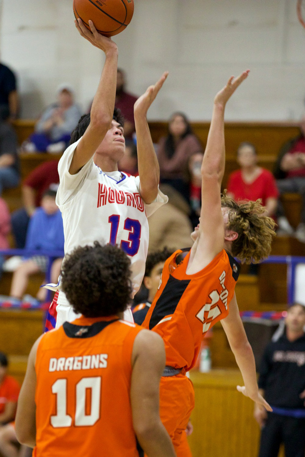 Dragons take out Hounds on buzzer-beater