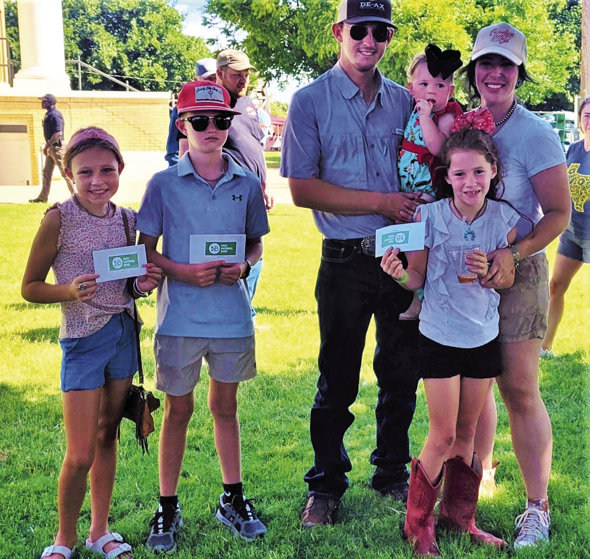 BRISCOE PARADEWINNERS For the Briscoe Celebration parade on Saturday, the parade favorite went to the Briscoe County 4-H and their honor was accepted by Maisie Foreman. Other honorees were Brown McMurtry and their award was presented to Jake Mullins and StokesHaySalesandtheirawardwaspresentedtoColtonStokesand his family. | COURTESY PHOTO