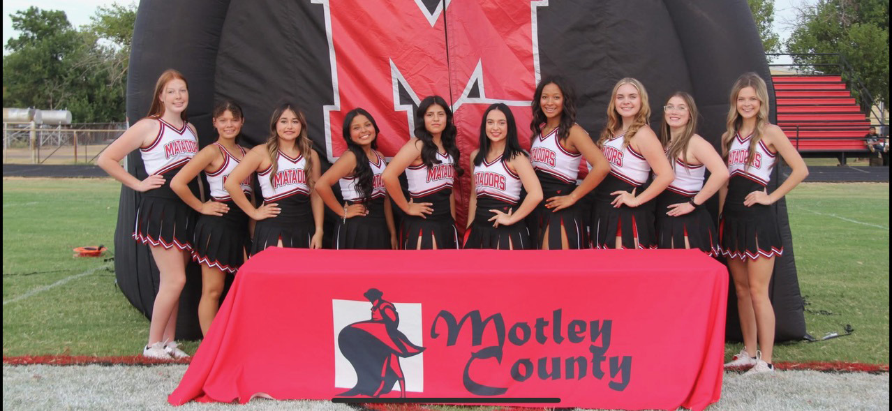 MOTLEY CHEERLEADERS