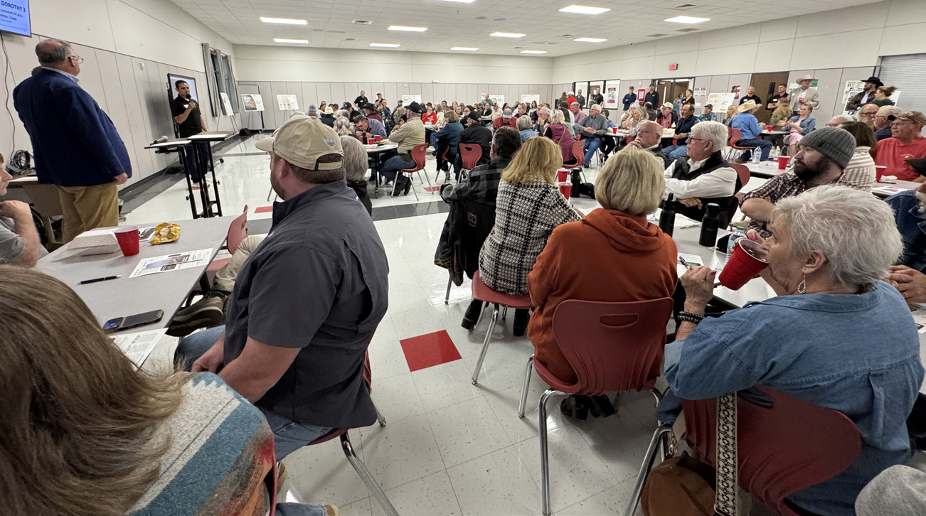 SOME 200 CITIZENS of Briscoe County, and others, came out on a rainy evening to hear Soluna representatives make their case for a data center, and to chat with their elected officials; a bye week in the high school football schedule made for an ideal opportunity to turnoutacrowd.AsandwichmealwascateredbySilverton’sMaltShop. MORESPOTLIGHT PHOTOS, PAGE 8 | CAPROCK COURIER