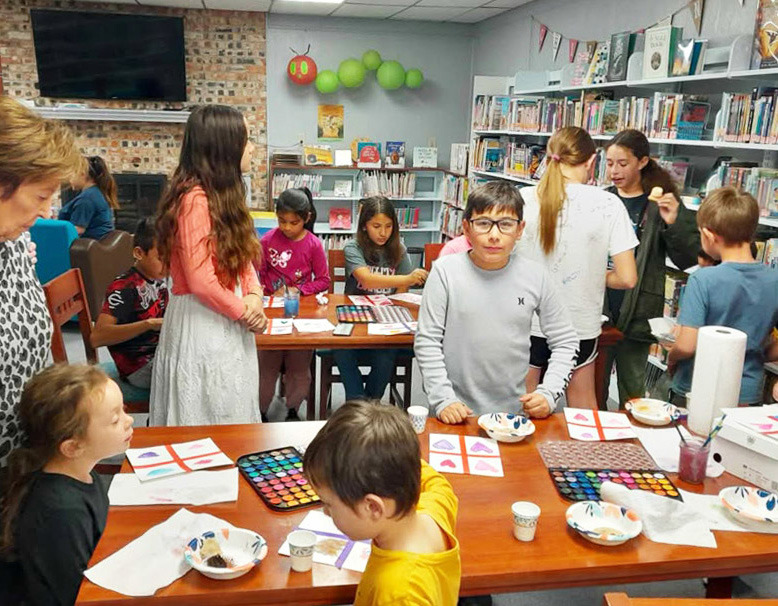 CAPROCK LIBRARY VALENTINE’S PARTY turned out 26 children and adults for a Valentine’s story and craft. | ARIEL WHITE