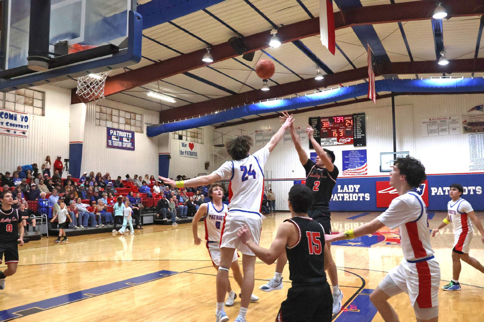 IN PLAYOFF HUNT The Motley County varsity boys basketball team shown here taking on district rival Valley is well-positioned to make the playoffs this year. | SUNNI CATES PHOTO