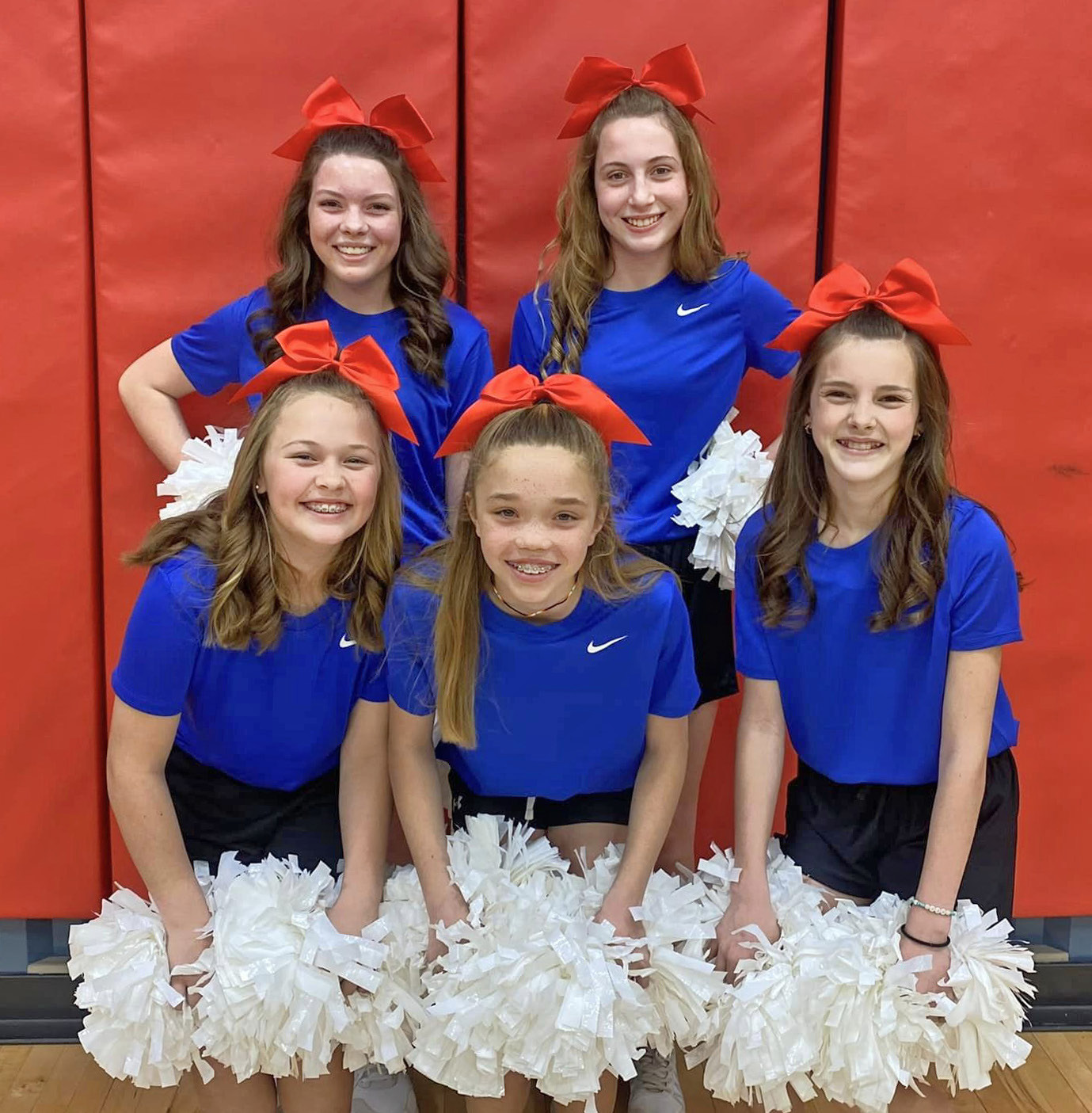 NEW CHEERLEADERS