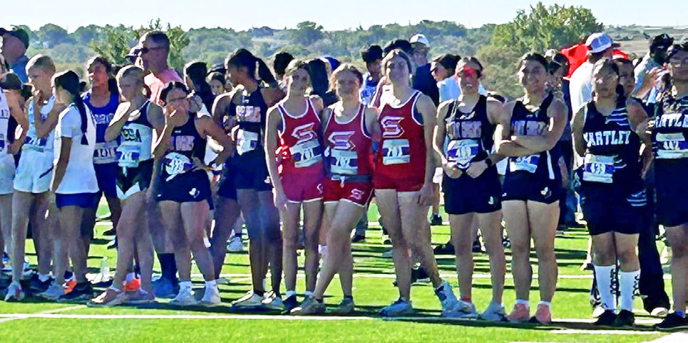 CROSSCOUNTRY The Silverton Owls XC team competed last week at the Canyon Relays. | COURTESY PHOTOS