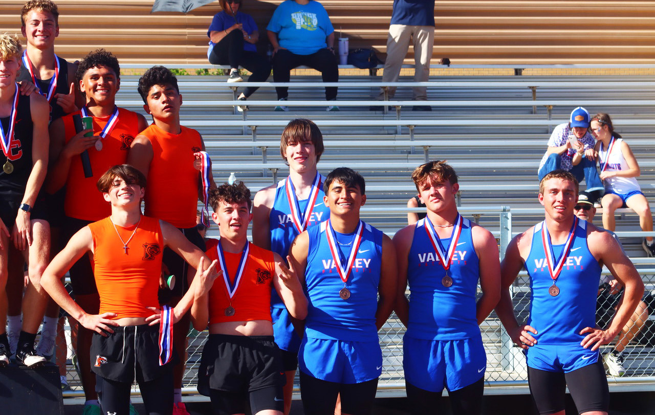 Boys Mile Relay