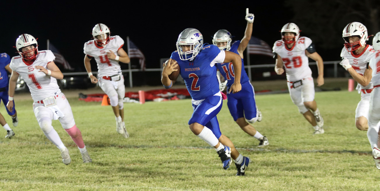 Battle of Briscoe County: Patriots top Owls for 46 wins in a row