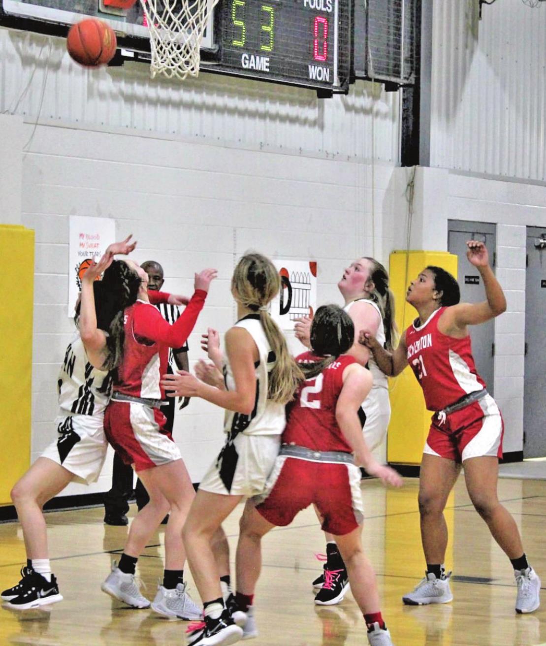 LADY OWLS FALL SHORT