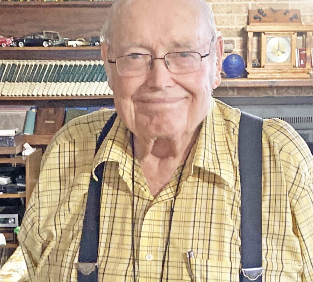 BRISCOE PIONEER As a lifelong member of the community, Elton Cantwell of Silverton has grown crops for over 40 years, run cattle, served in his church and local boards, and quietly led his family into a new century. | LIZ ADAMS PHOTO