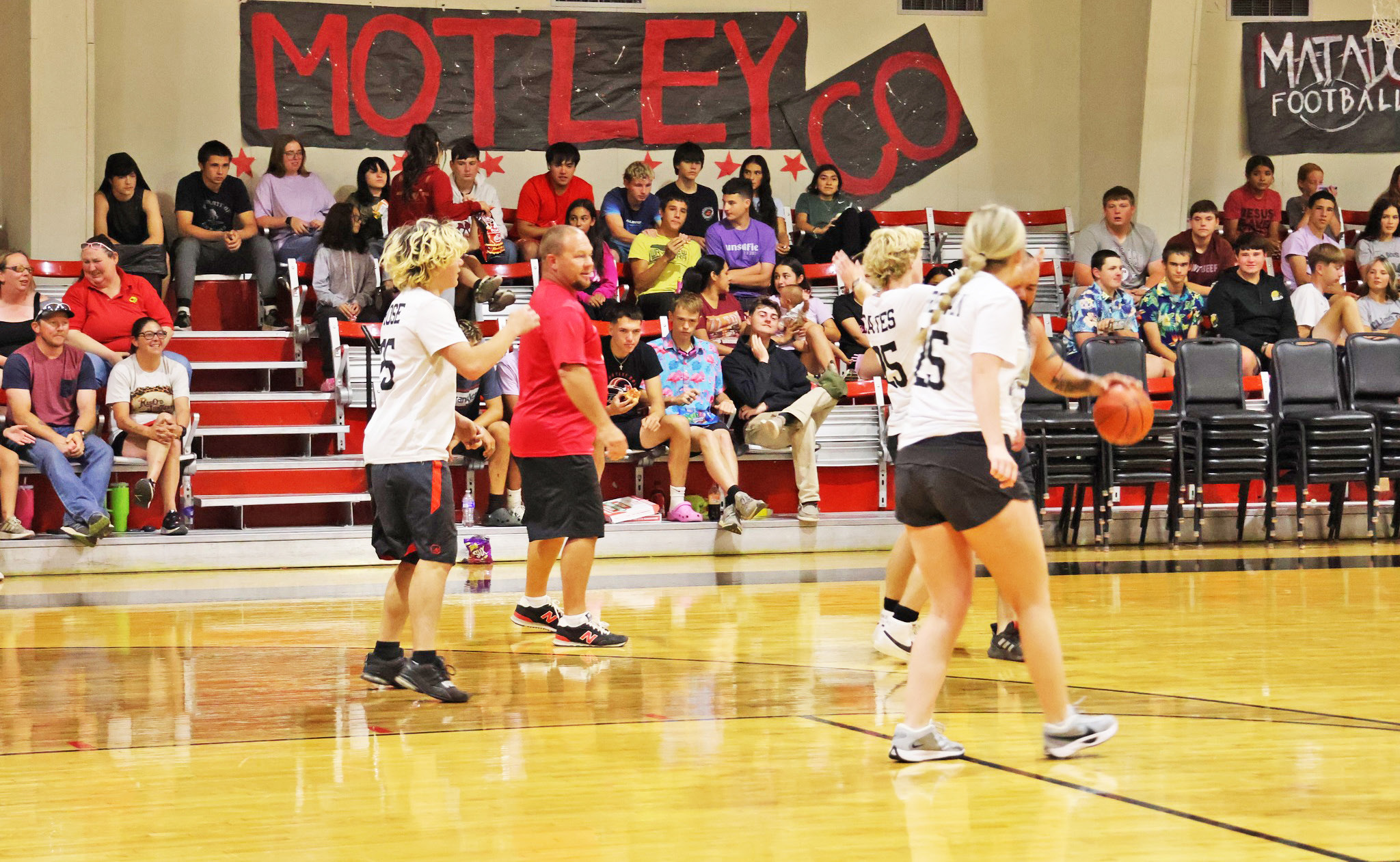 Motley County’s fun tradition of graduating seniors taking on the faculty in a basketball game continued last week in the school gym. | SUNNI CATES PHOTO