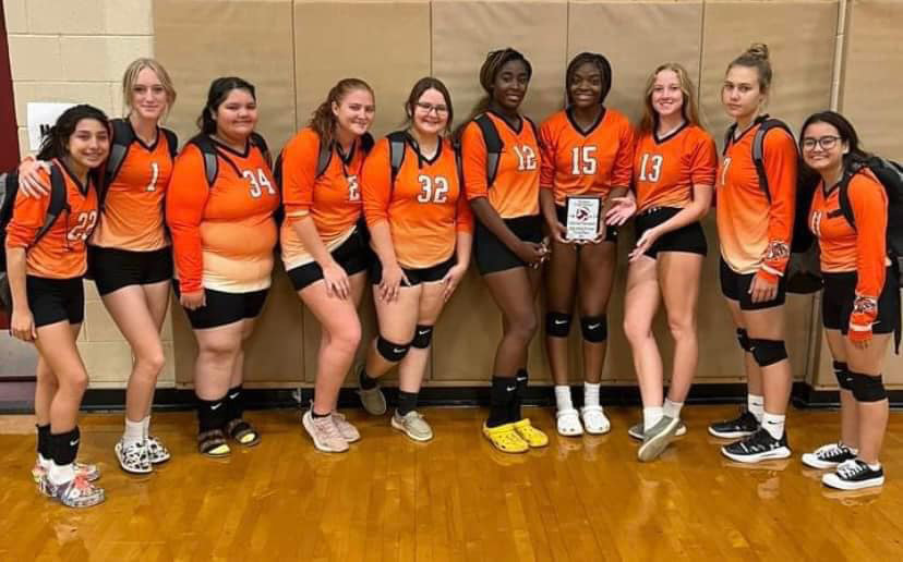 Congratulations to the Paducah Lady Dragons on defeating the Munday Mogullettes in 3 straightsetsMondayevening.ThisgamesecuredtheLadyDragonsasthenumber2seed from the District going into the Bi-District Playoff Game.The Lady Dragons will now play the Electra LadyTigers onTuesday, November 1, at 5 P.M. In Crowell. | COURTESY PHOTO