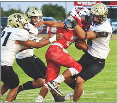 OWLS SUNK BY JAYBIRDS The #2-in-the-state Jayton Jaybirds defeated the Silverton Owls 46-0 Thursday night in Silverton. | AMANDA MCGEE PHOTO