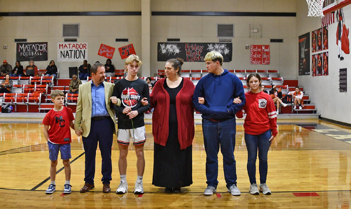 SPOTLIGHT ON MOTLEY BB SENIOR NIGHT