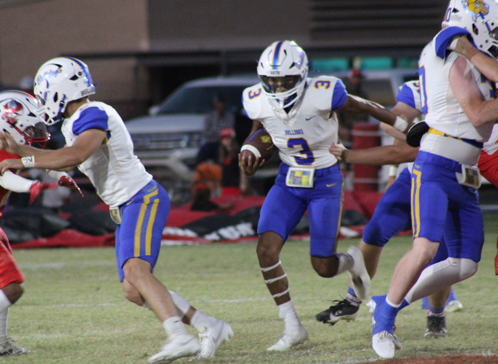 DAWGS DOWN OWLS The Spur Bulldogs remained undefeated in district play by stopping the Silverton Owls 56-6 in Silverton Thursday night. | COURTESY PHOTO