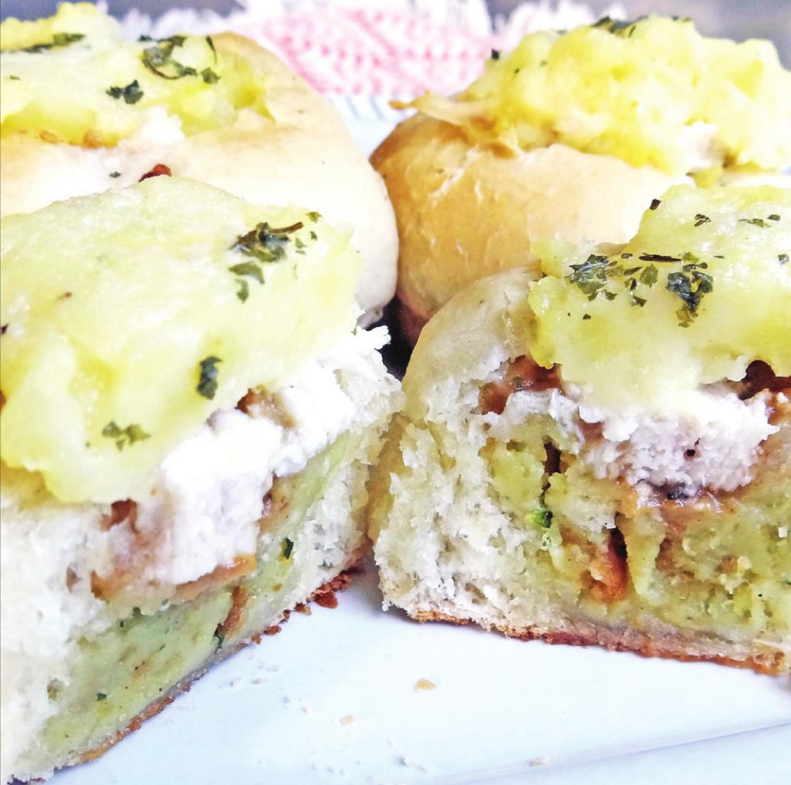 THANKSGIVING TRADITIONS around your house might not include these easy-to-make sliders—until you try them this year! | ANGELINA LARUE PHOTO
