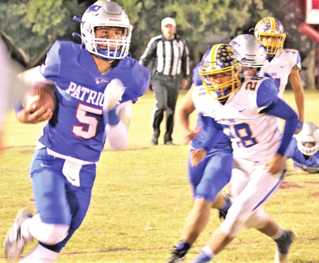 FIVE SCORES Senior Jaxon Edwards scored five touchdowns and rushed for almost 200 yards (197) in Valley’s 66–54 area playoff victory over Spur Friday. | COURTESY PHOTO
