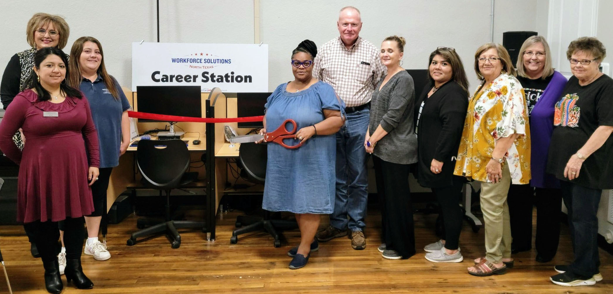 Paducah Chamber holds job fair, library ribbon cutting