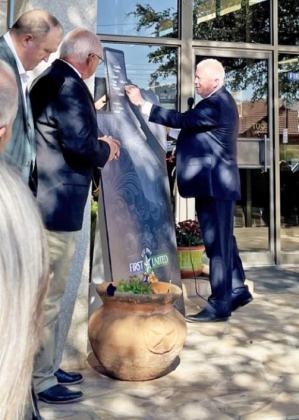 SPOTLIGHT ON FIRST UNITED BANK