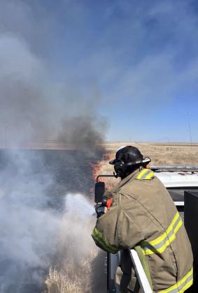 Silverton VFD assists in battling nearby 100-acre grass fire