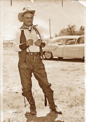 ROLLIN’ ALONG The boys and men who lived with the chuck wagon while riding for the brand—such as Ed D. Smith, Sr.—had a saddlebag of stories they often shared at many Old Settlers celebrations, by rolling a smoke and chewing the fat. | COURTESY PHOTO