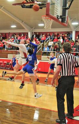 VALLEY VICTORY The Valley Lady Patriots, ranked #18 in the TABC Poll of January 16 and #7 in the state in the TGCA Poll of January 8, defeated the Silverton Lady Owls 45-33 on the road last week to earn sole possession of District 2-1A leadership. | SHADI BUCHANAN PHOTO