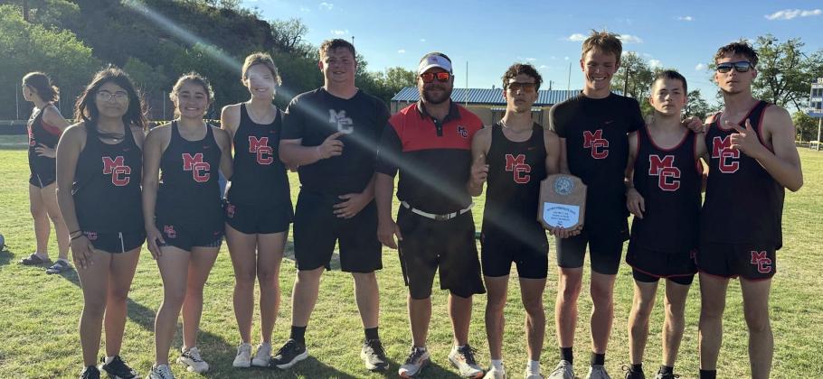 Motley Co. varsity boys, JV girls, boys win district track meet