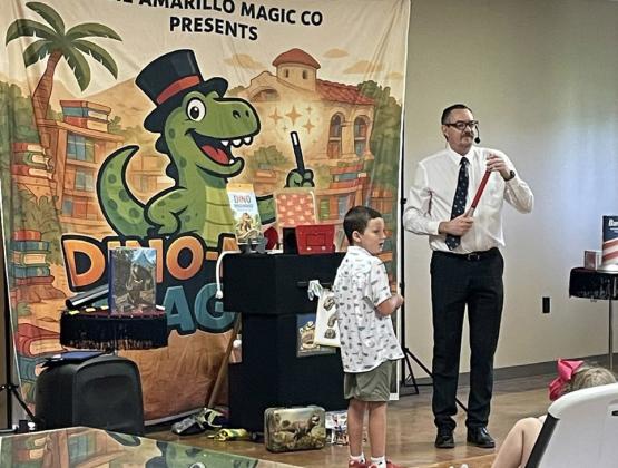 Silverton Library kicks off summer reading program with a little magic