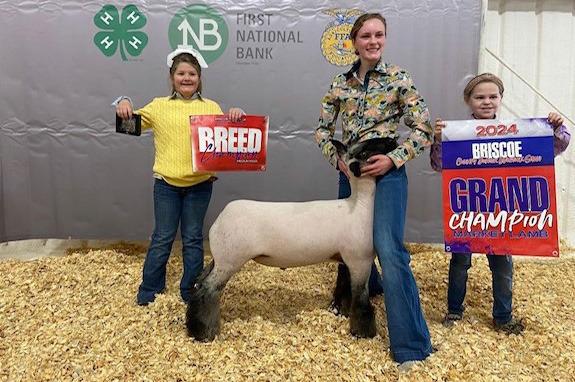 BARROW GRAND CHAMPION MADDIE FRANCIS