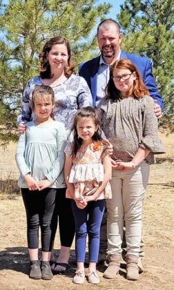 MOVING TO MOTLEY Kurt Koepke will take up the post of superintendent at Motley County this July. He brings wife Becki and daughters MacKenzi, 10, Maci, 7, and MacKayli, 6. | COURTESY PHOTO