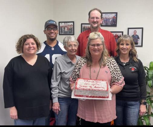 SERVICE RECOGNTION At the January meeting of the Motley County EMS, team members were recognized for their service. SheilaWomack and Seven Alexander have been with the EMS for 25 years. D’anna Russell and Tina Brooks were recognized for 20 years and James Solomon, Rebekah Jameson and Jacob DeWeese were recognized for 5 years. | COURTESY PHOTO