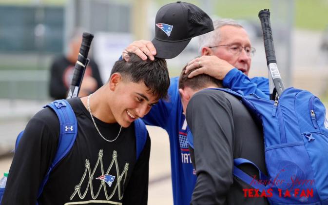 STATE CHAMPIONS Valley’s Carson Tucker and Damian Valdez won the 1A Boys Double StateTennis Championships. Coach Greg Ramsey congratulates them. See more photos on page 10. |TEXAS 1A FAN, COURTESY PHOTO