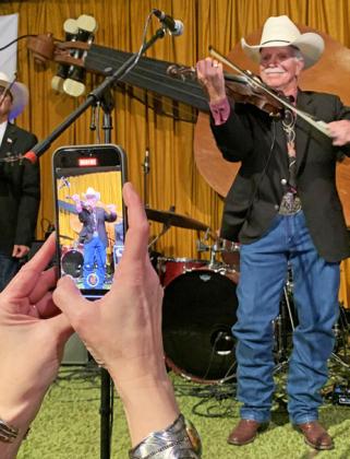 Singin’ in the rain: 53rd Bob Wills Day swings along swimmingly despite weather