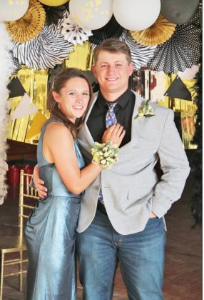 SPOTLIGHT ON VALLEY PROM