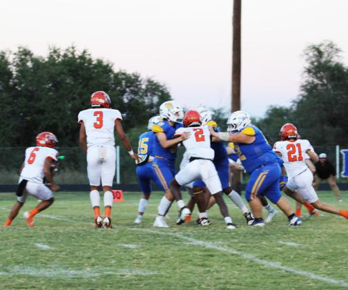 DRAGONS ROUT DOGS Paducah’s varsity football squad took on Spur last Friday night for a decisive win. | SPUR ISD PHOTOS