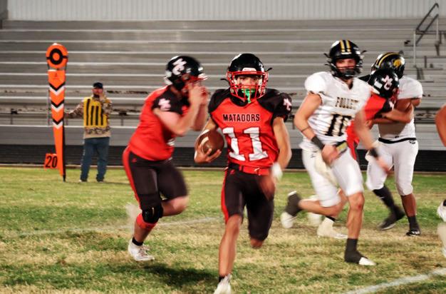 Matadors defeat Follett 71-22, emerge as bi-district champs