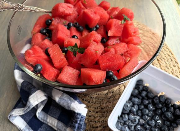COOL SUMMERTREATS feel good going down—and provide energy for going on! | ANGELINA LaRUE PHOTO