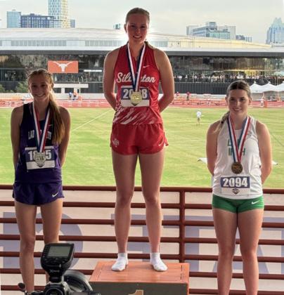 Francis sisters shine at 1A State meet
