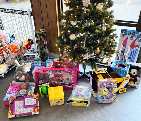 MOTLEY STUDENT COUNCIL Before Christmas break, the Motley County student council spearheaded a toy drive. They were able to collect so many toys that many area children were able to have a wonderful Christmas. | COURTESY PHOTO