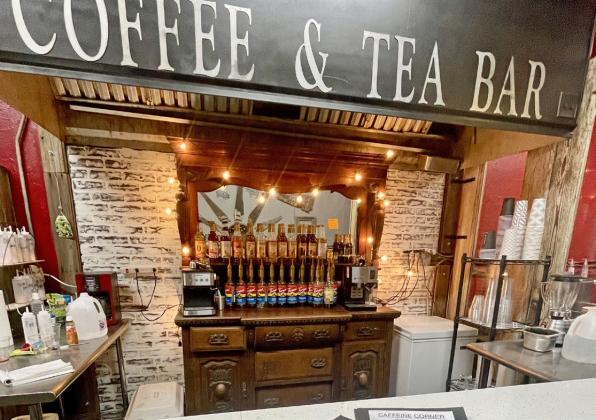 SPOTLIGHT ON ME &amp; B’S SHOP &amp; COFFEE, MATADOR