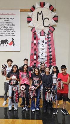 MOTLEY HOMECOMING Motley County floral students prepared a variety of mums for Homeoming. | COURTESY PHOTO