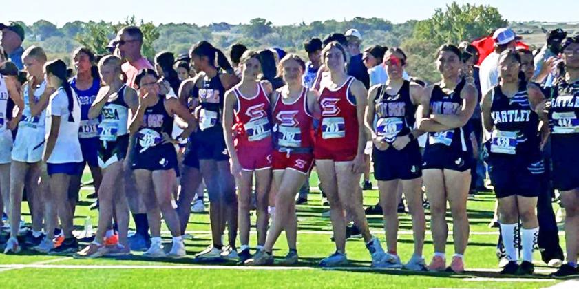 CROSSCOUNTRY The Silverton Owls XC team competed last week at the Canyon Relays. | COURTESY PHOTOS
