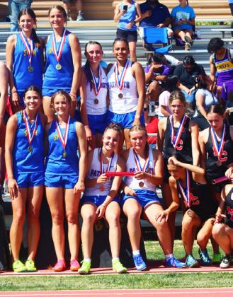 Girls 800 M Relay