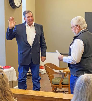 BRISCOE CO. JUDGE, OFFICIALS SWEARING-IN