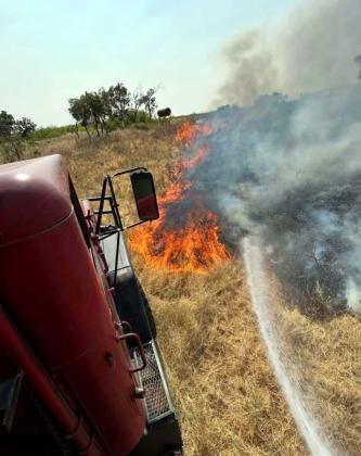 The Paducah Fire Department fought and contained a fire last week in the vicinity of County Road 112 all the way north to FM3256. It’s estimated that over 1,400 acres burned last week. Several structures were threatened, but fire crews were successful putting in fire guards and standing guard against the approaching fire. Numerous fire retardant air drops from single engine aircraft were made including several retardant drops from the large air tankers. | COURTESY PHOTO